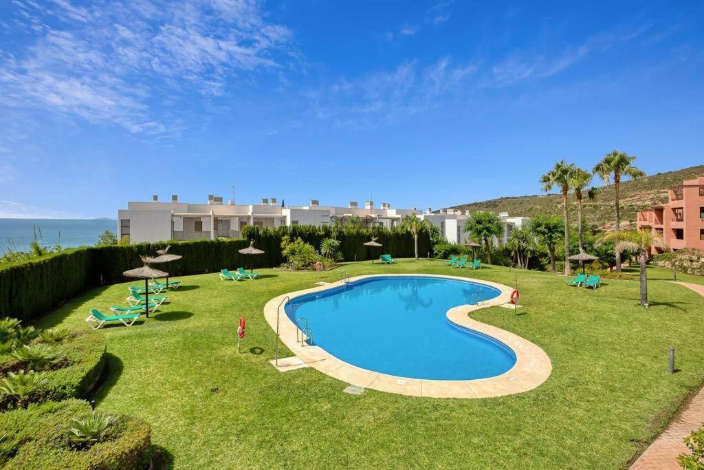 Estrella De Mar Zeezicht En Uitkijk Op Gibraltar 40M2 Terras Incl Zwembad Las Garzas Manilva Ngoại thất bức ảnh