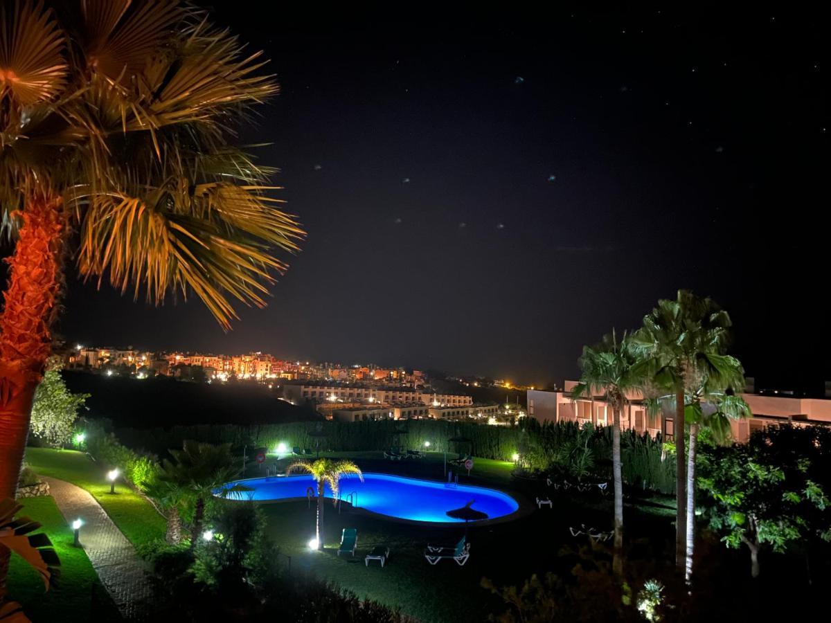 Estrella De Mar Zeezicht En Uitkijk Op Gibraltar 40M2 Terras Incl Zwembad Las Garzas Manilva Ngoại thất bức ảnh